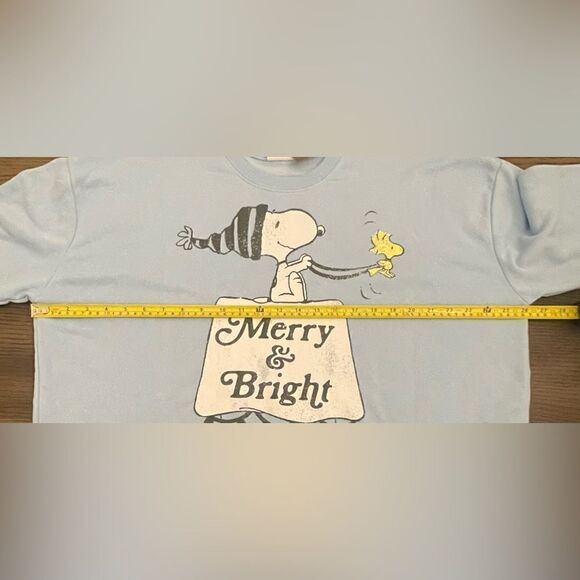 Grayson Threads Snoopy Merry and Bright Cropped Fit Sweatshirt Size Large - Picture 5 of 7